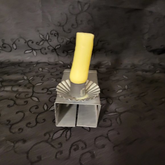 Vintage Matchbox Holder with candle - Picture 4 of 4